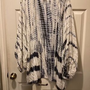 Anthropologie Indigo and Cream Kimono